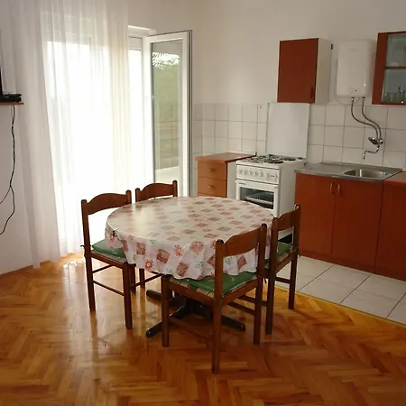 Apartment Olga 1 *